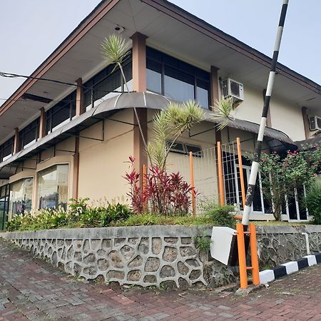 Hotel Cisarua Indah Exterior foto